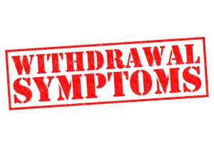 alcohol withdrawal symptoms and risks image
